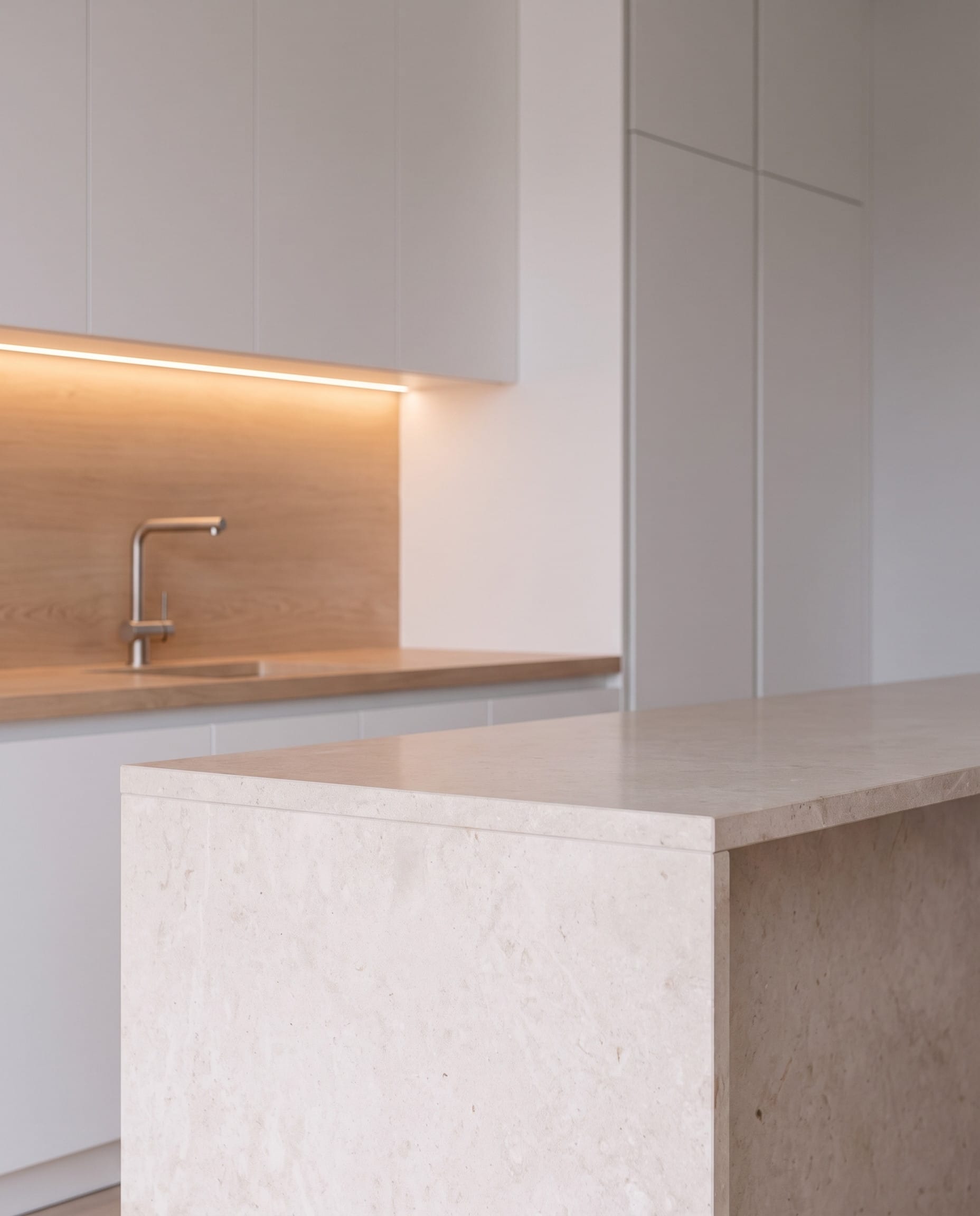 Chalk Handleless Wall Kitchen: material detail